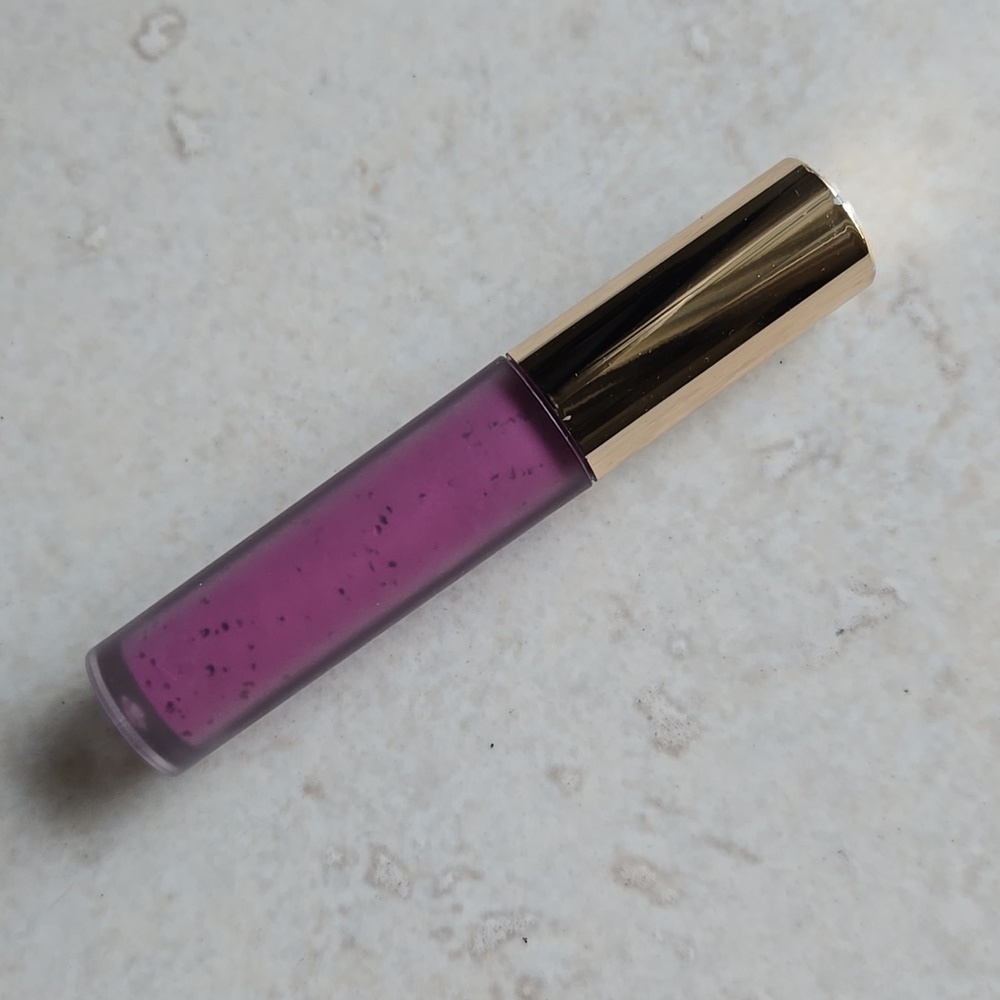 Jolii Cosmetics Luxe Creme Matte Liquid Lip Lipstick Lavanda Magenta Purple.